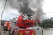 Proprietarul vilei arse internat la Bucureşti!