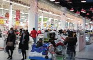 Comercianţii locali, discriminaţi faţă de hypermarket-uri