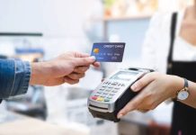 A găsit un card pe care l-a folosit